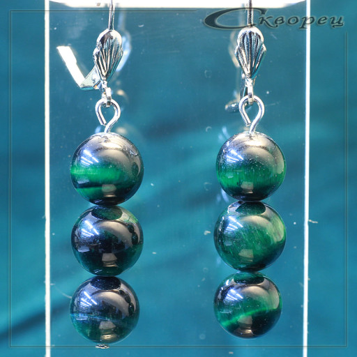431106 - Серьги три шарика Канзаши зеленый