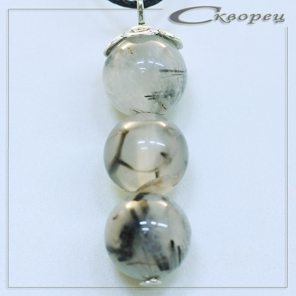 421103 - Подвеска три шарика 10 мм из агата волосатика
