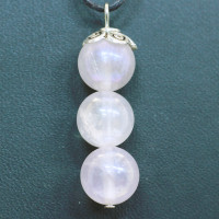 421104 - Подвеска три шарика 10 мм из кварца розового