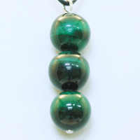 421106 - Подвеска три шарика 10 мм Канзаши зеленый