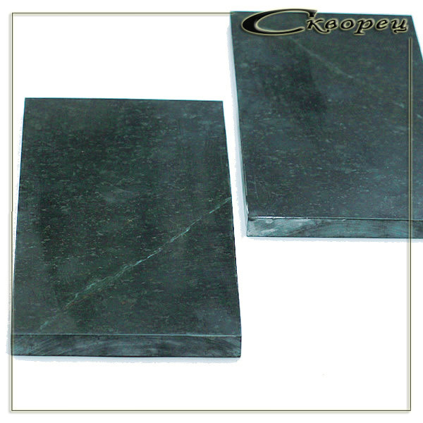 0100105 - Плита 220х300х30 змеевик зеленый
