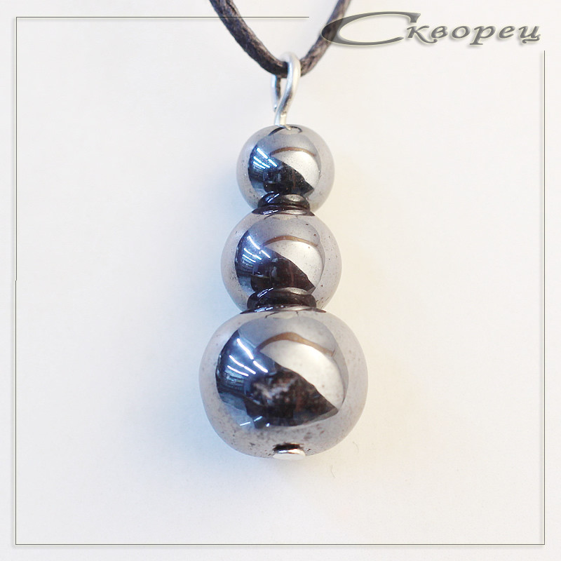 420061 - Подвеска пирамидка гематит