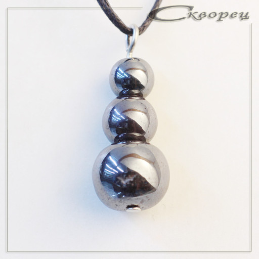 420061 - Подвеска пирамидка гематит