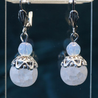 431002 - Серьги шарик из кварца сахарного